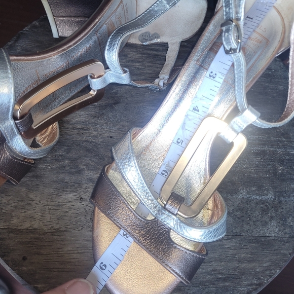Hispanita Silver, Bronze and Gold Toned Heeled Sandals Sz.36 - Picture 7 of 8